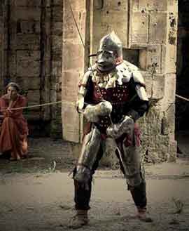 combat escrime médiévale en armure